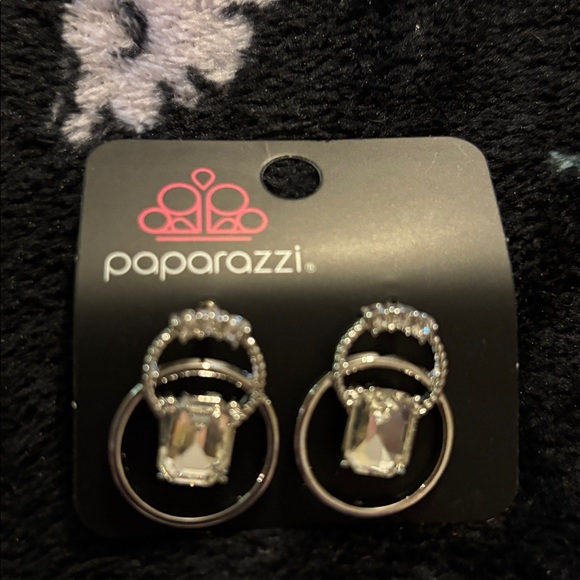 Dangerously Dapper - Picture 2 of 6